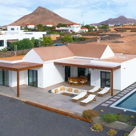 Casa Magafral With Heated Pool 别墅