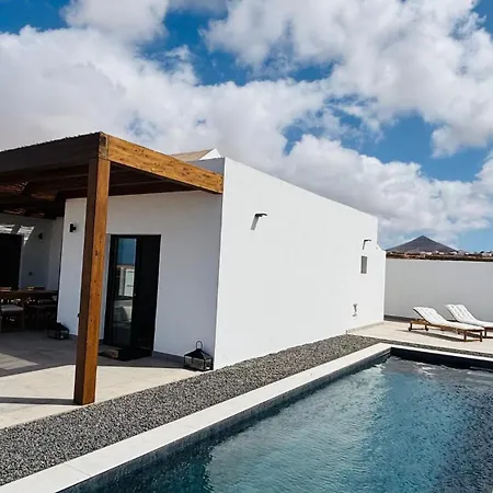 Casa Magafral With Heated Pool Вилла Тиндайя