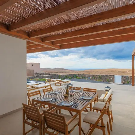 וילה Casa Magafral With Heated Pool טינדאיה