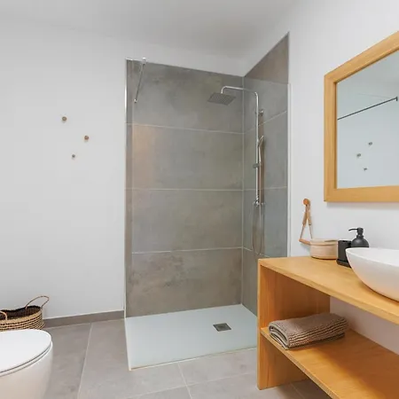 וילה Casa Magafral With Heated Pool טינדאיה