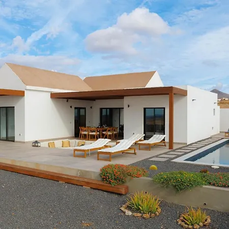 Βίλα Casa Magafral With Heated Pool *